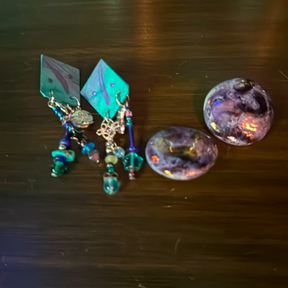 2/$25 VTG Artsy Fartsy Purple/Blue Earring Bundle